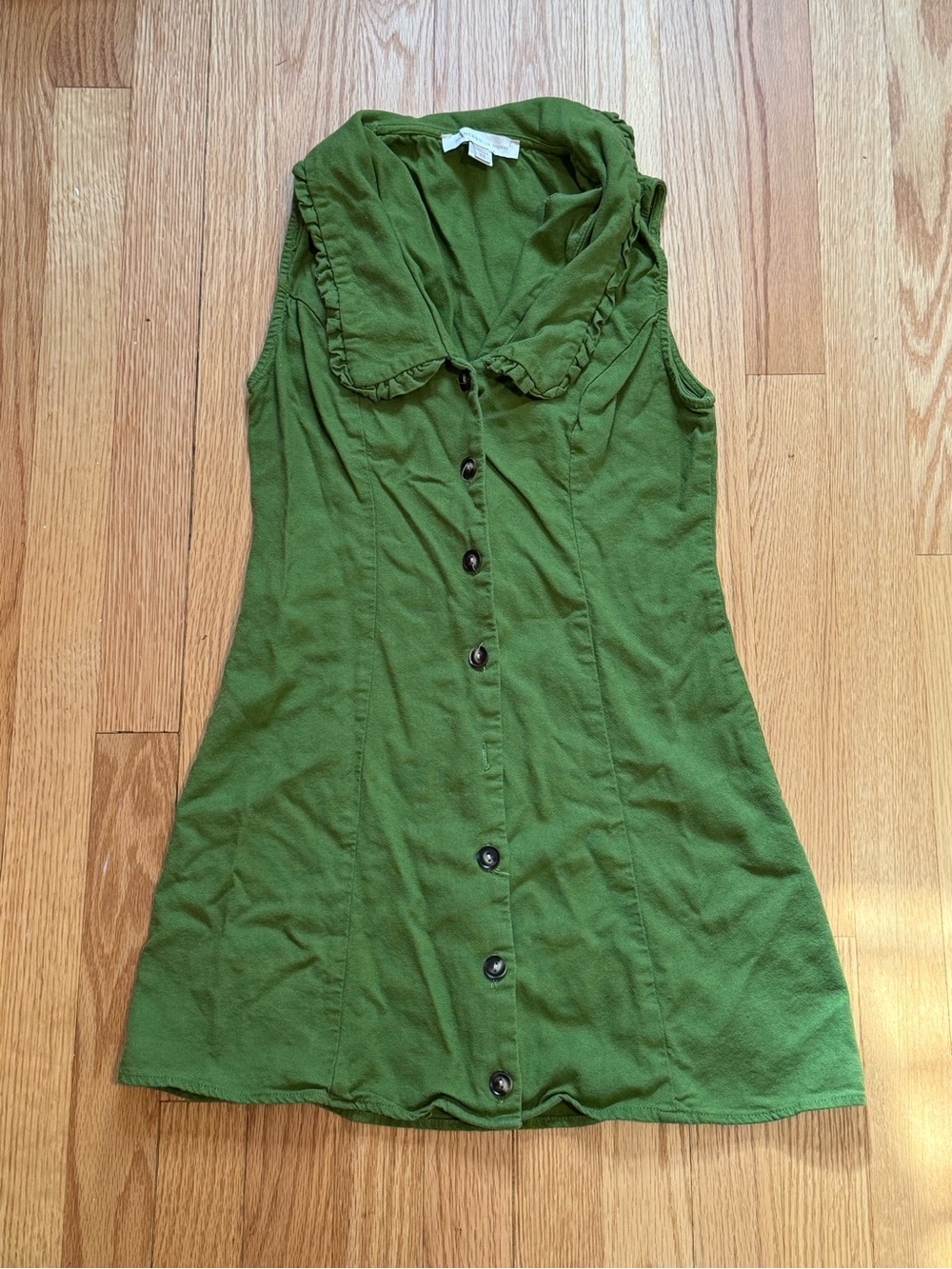 Super cute olive green mini